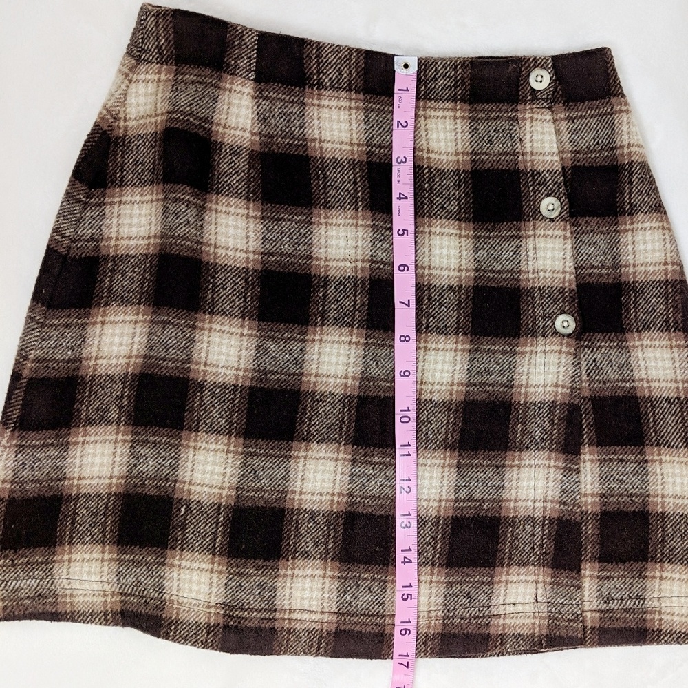 ***SOLD****American Eagle Outfitters Plaid Skirt - Picture 4 of 7